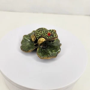 Green Frog Brass Lily Pad Red Eyes Small 2" Trinket Metal Enamel Rhinestone - Picture 1 of 7