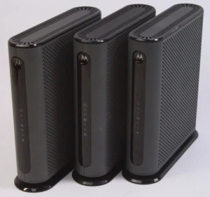 Partia 3 Motorola MG7550 16x4 DOCSIS 3.0 Modemy kablowe AC1900 Router Combo Czarny - Zdjęcie 1 z 3