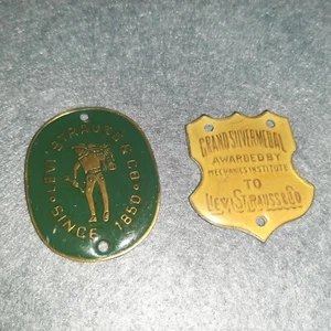 2 Super Rare Levi$ Vintage Metalick Enamel Brooches Badge Pin USA California VT - Picture 1 of 2