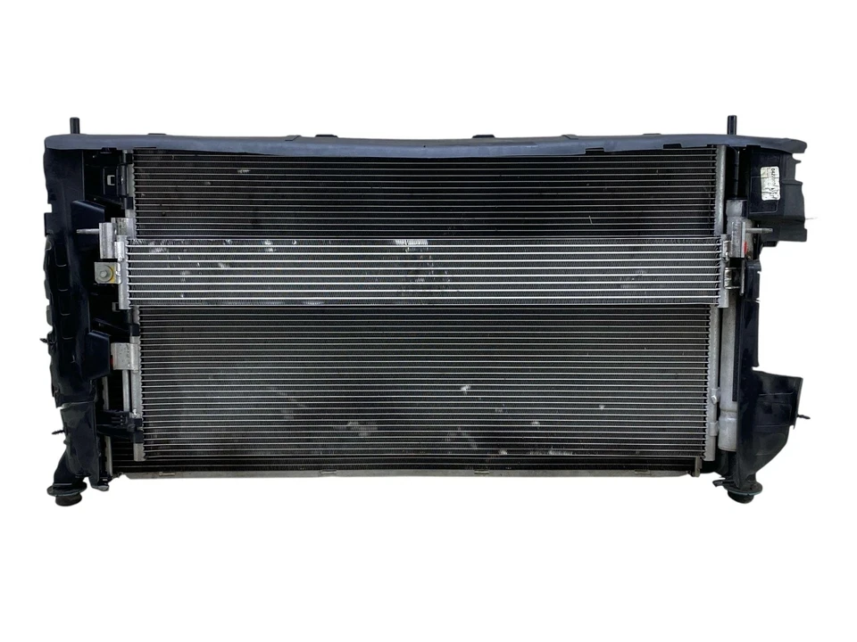 2021-2022 CADILLAC ESCALADE ESV 6.2L RADIATOR CONDENSOR FAN TRANS OIL COOLER OEM Foto 1 de 4