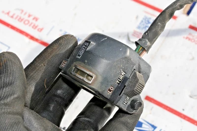 Yamaha RD400 1977 OEM interruptor de luz (ver más abajo) Foto 1 de 2