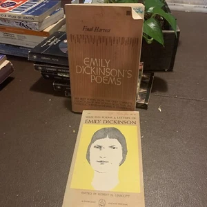 Lot Of Two Books Of Poems By Emily Dickinson - Picture 1 of 10