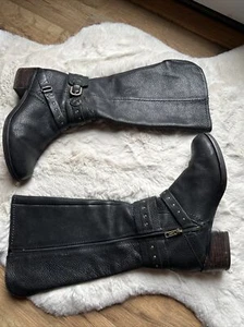 UGG Women’s Size 7 Esplanade Zip Tall Leather Boots Sexy Hip Date Night Dress - Picture 1 of 5