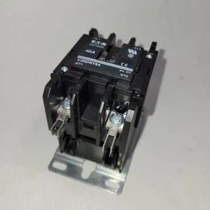 Eaton C25DNY64-84 Contactor 24VAC COIL 40 /50 AMP 2 POLE HEAVY DUTY - Picture 1 of 1