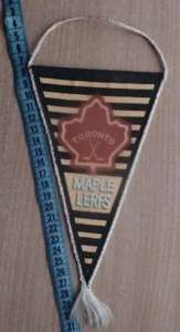 Original old pennant Toronto Maple Leafs - Picture 1 of 2