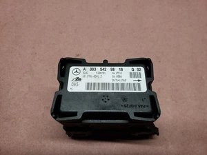 04-09 MERCEDES E CLASS ACCELERATION SPEED YAW TURN SENSOR OEM A0035429818 - Imagen 1 de 3