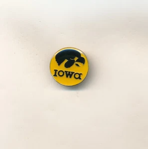 Iowa Hawkeyes Small Round Logo NCAA College Football Basketball Pin - Picture 1 of 1