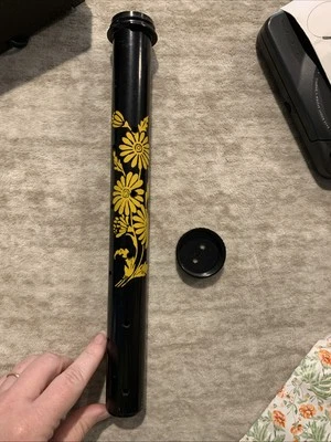 Tubo de fragancia colgante 12 1/4" X 1 1/2" tapa de plástico atornillable (modelo 38) años 60 Foto 1 de 4