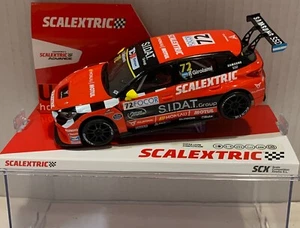 SLOT CAR SCX SCALEXTRIC ADVANCE E10552S300 CUPRA LEON #72 COMP. TEAM MONLAU - Picture 1 of 8