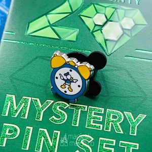 Disney 20th Iconic Events Tiny Mystery Pin Journey Through Time Donald Duck - Picture 1 of 1
