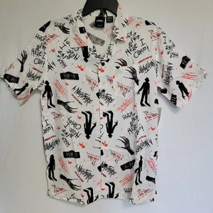 Halloween PESADILLA EN ELM ST Hombres Talla Mediana Camisa Abotonada Estampado Completo NUEVO - Imagen 1 de 1