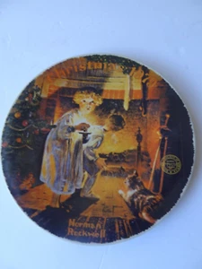 1979 KNOWLES NORMAN ROCKWELL CHRISTMAS PLATE  " SOMEBODY'S UP THERE" - Picture 1 of 8