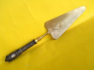 Um 1900 Jugendstil? Alte groß Kuchenschaufel Tortenheber Schöne Erhaltung L=32,5 - Bild 1 von 9