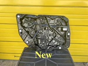 REGULADOR VENTANA PUERTA LATERAL IZQUIERDA TRASERA BMW SERIE 7 G12 CON SOPORTE OEM 2016 - 2022 - Imagen 1 de 7