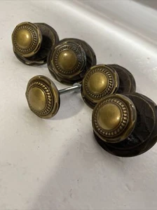 Vintage Messing Knöpfe/Griffe, 5 Stück, 4 mit Rückseiten - Bild 1 von 8