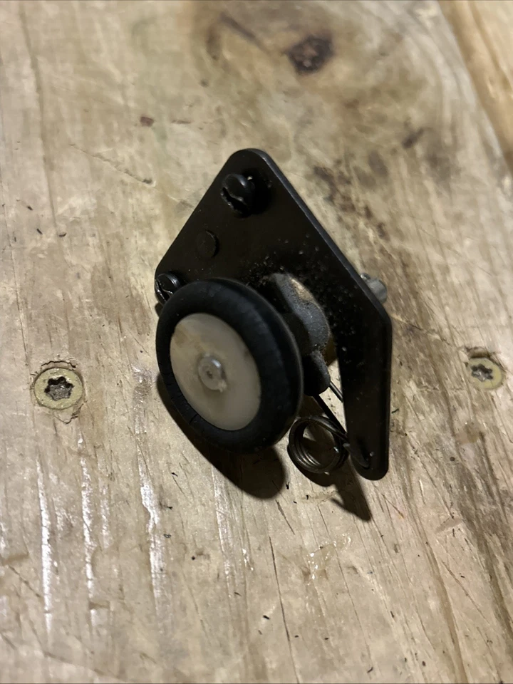 White Majestic 1240 Sewing Machine Bobbin Winder Assembly - Image 1 of 3