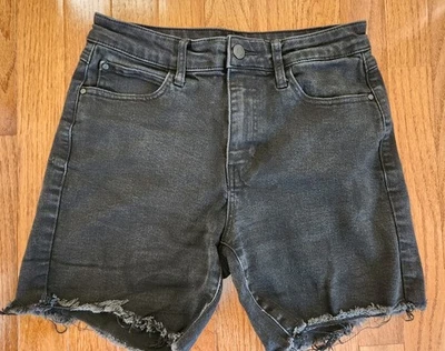 Pantalones cortos de mezclilla para mujer GUESS Jeans Los Angeles talla 27 negro carbón corte Foto 1 de 4