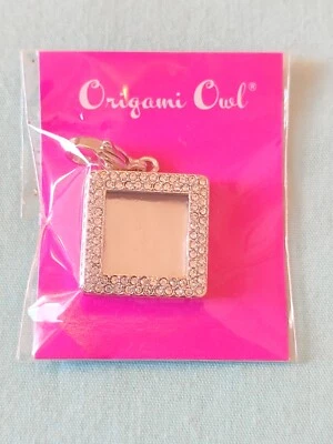 Medallón colgante con dije flotante cuadrado cristal estrás búho origami nuevo de stock Foto 1 de 4