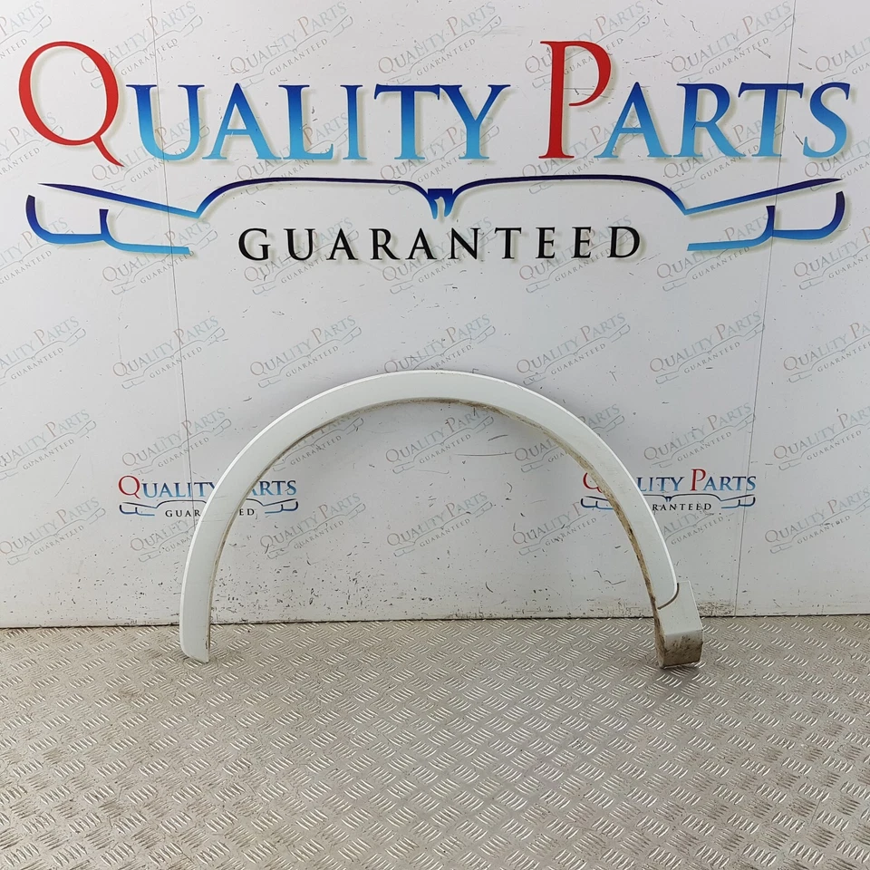 AUDI Q3 WHEEL ARCH TRIM FRONT LEFT PASSENGER SIDE 8U 2012 8U853717B - Image 1 of 4