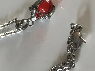 НОВОЕ ДОЛОТО ИЗ НЕРЖАВЕЮЩЕЙ СТАЛИ АНТИКВАРНЫЙ КОГОТЬ С КРАСНОЙ СТЕКЛЯННОЙ БУСИНОЙ ПОДВЕСКА 18» ЦЕПОЧКА - Изображение 1 из 3