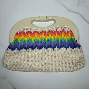 Vintage Clutch Handtasche Häkel Bast Regenbogen Streifen Kunststoffverschluss Hongkong Boho - Bild 1 von 8
