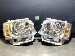 Toyota Hiace 200 Series Late model Headlight Lights Lamps set JDM - Picture 1 of 6