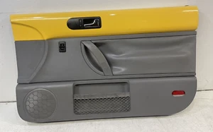 1998-2010 VW Beetle Hatchback panel puerta del pasajero derecho tarjeta amarillo gris fabricante de equipos originales - Imagen 1 de 13