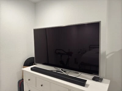 SAMSUNG 60 INCH 3D 1080P SMART TV UN60F7100AF Comes With 3d Glasses And Control - Image 1 of 4