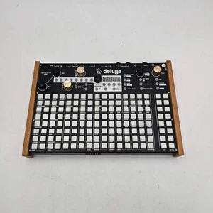 Campionatore sintetizzatore Synthstrom Deluge DE01 - Foto 1 di 3