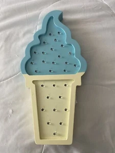 Ice cream Les Lamp. Lámpara Led En Forma De Helado De Batería AA Azul Y Amarillo - Picture 1 of 5
