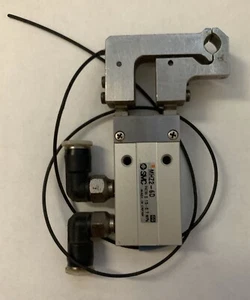 SMC MHZ2-6D PARALLEL GRIPPER FINGER ACTUATOR - Picture 1 of 4