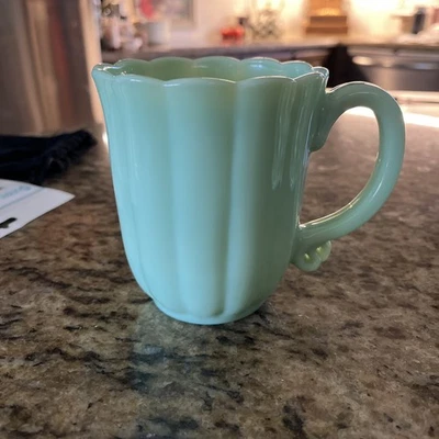 Taza de café de vidrio verde jadeíta Pioneer Woman borde festoneado Mellon acanalada  Foto 1 de 4