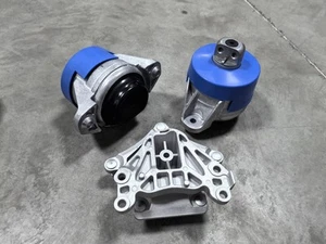 Mercedes-Benz W222 2014-2017 S63 Amg Hi Quality Engine Mount 3ea Set - Picture 1 of 2