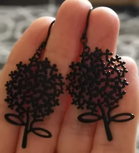 Pendientes colgantes boho punk boho con ramo floral negro gancho plástico hipoalergénico para mujer - Imagen 1 de 6