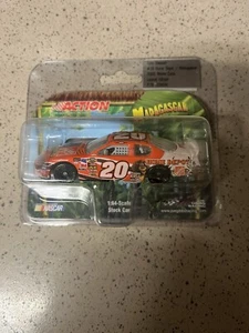 Tony Stewart #20 2005 Home Depot/Madagascar 1/64 Action NASCAR Diecast Limited E - Picture 1 of 2