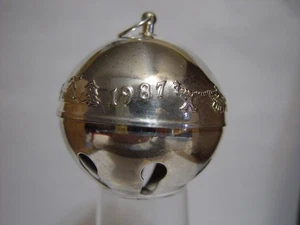 Campana de trineo Wallace 1987 adorno de Navidad placa de plata sin caja - Imagen 1 de 5
