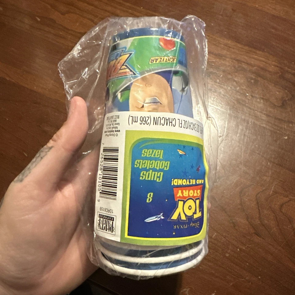 Tazas de fiesta Buzz Lightyear vintage Toy Story And Beyond Hallmark 2000 Foto 1 de 4