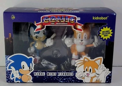 Kidrobot Sonic The Hedgehog and Tails Figures Sega  2021 Cake topper Pvc Figures - Image 1 of 4