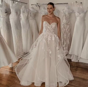 Fairytale Ruffles Wedding Gown for Women Sleeveless Tulle A-line Pleats Brush - Picture 1 of 10