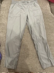 Pantalones Lululemon para mujer 10 gris rinoceronte Beyond The Studio Crop Luxtreme Swift - Imagen 1 de 9