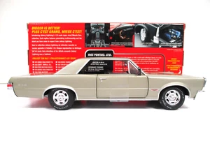 JOHNNY LIGHTNING MUSCLE CARS - 1965 PONTIAC GTO - 1/24 DIECAST - Picture 1 of 20