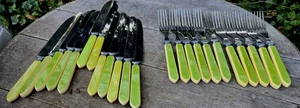 Royal Brand Sharp Cutter Art Deco Besteck grün Bakelit 12 Messer & 11 Gabeln - Bild 1 von 21