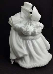 Dept 56 White Porcelain Skating Couple #7772 Cheryl Johnson 8.5" Tall - Picture 1 of 9