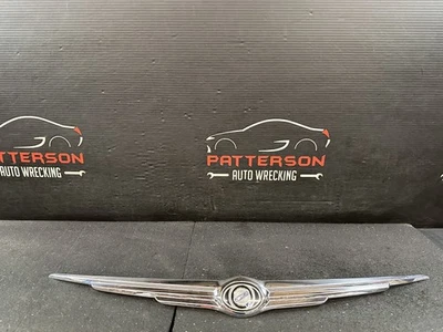 04-08 CHRYSLER CROSSFIRE Emblem(s) - Image 1 of 4