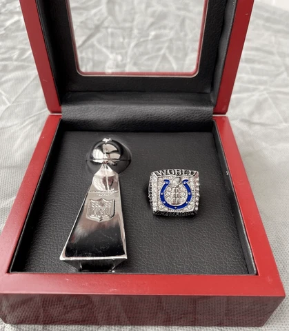 2006 Indianapolis Colts Manning #18 Ring Vince Lombardi Trophy 4' Display Box Cover