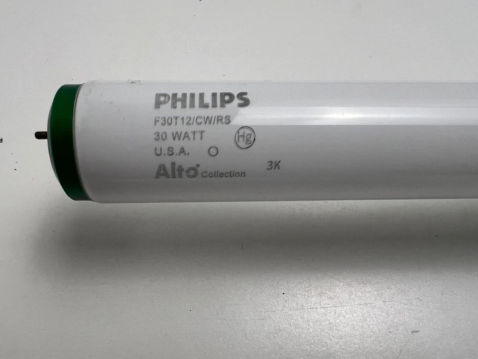(3) Philips 272427 - F30T12/CW/RS/ALTO Straight T12 Fluorescent Tube Light Bulb - Image 1 of 1