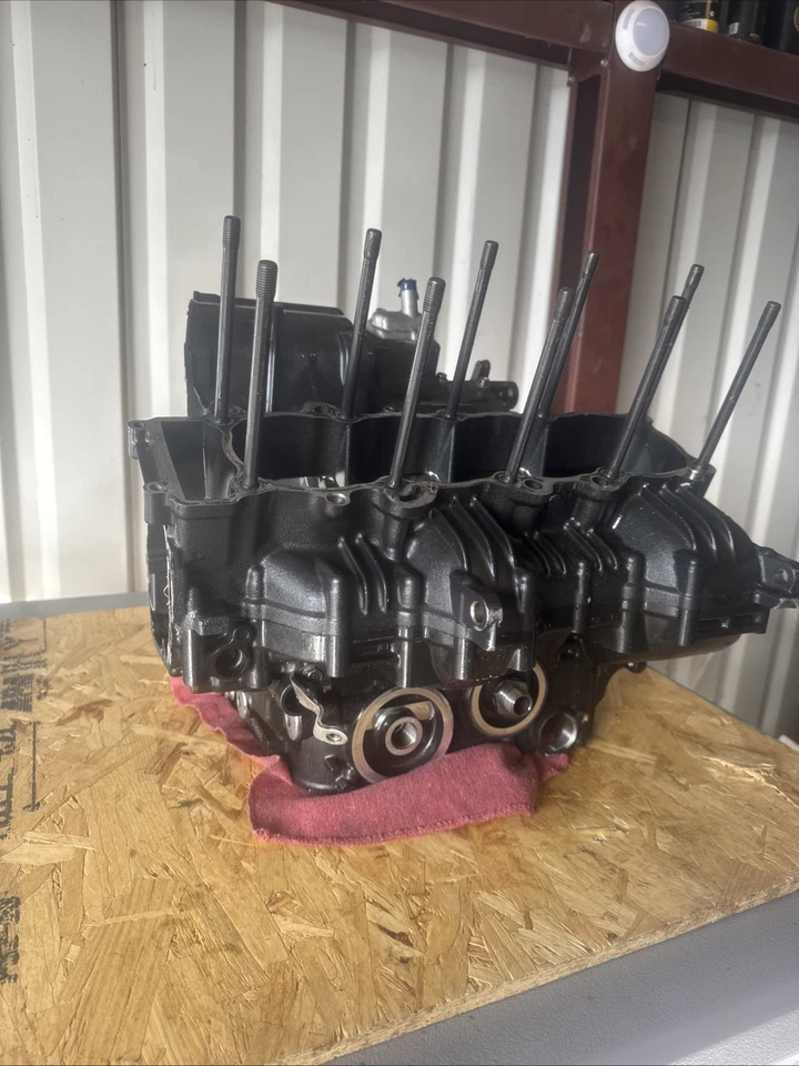 09-14 YAMAHA YZF R1 OEM MOTOR CÁRTER CÁRTER CÁRTER BLOQUE Foto 1 de 4