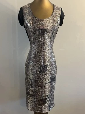 Impresionante Vestido Bodycon Lentejuelas POTIS & VERSO - Estampado Serpiente - Sin Mangas Talla 36 M Foto 1 de 4