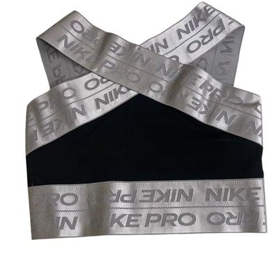 Nike Pro Aeroadapt Training 3 Dri-Fit Bra Size Small pre owned athletic running - Image 1 of 4