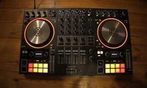 Traktor DJ s4 mk3 - por Native Instrument - Imagen 1 de 10